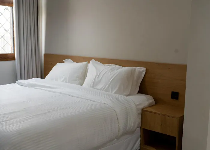 Maz Apartments